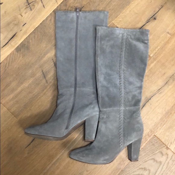 Seychelles Sz 9 Gray Suede Boot - Picture 2 of 2